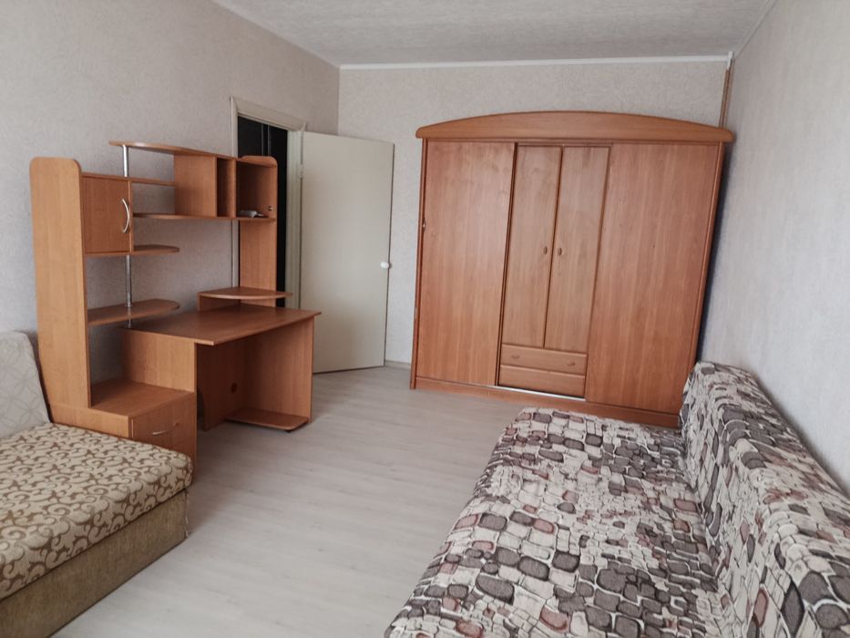 Продам двокімнатну квартиру