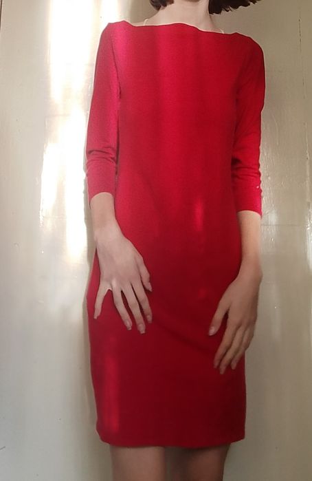 Сукня жіноча червона