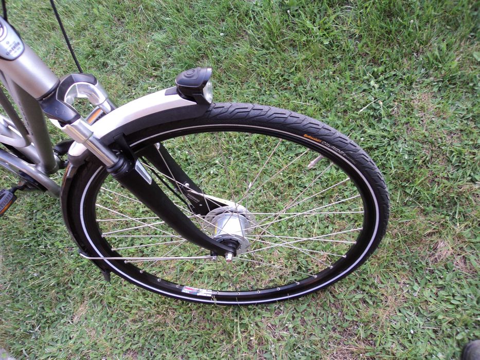 Rower damski Gazelle Paris kolor srebrny Metallic