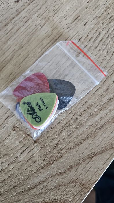 Gitara elektryczna Aria Pro2