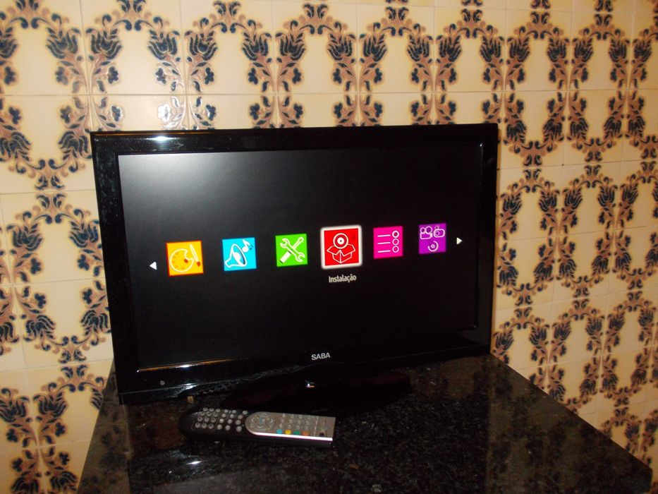 Televisor ,Saba led 22 como novo