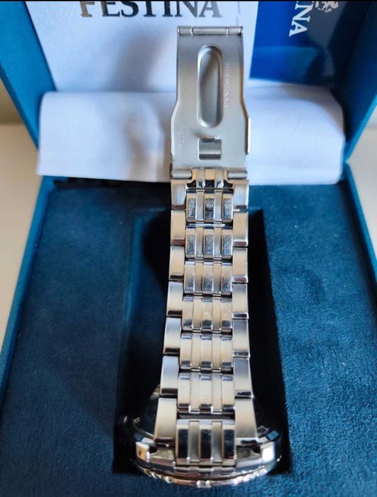 Relógio Festina Quartz F16495 Chronograph Style – Mostrador azul com caixa e certificado