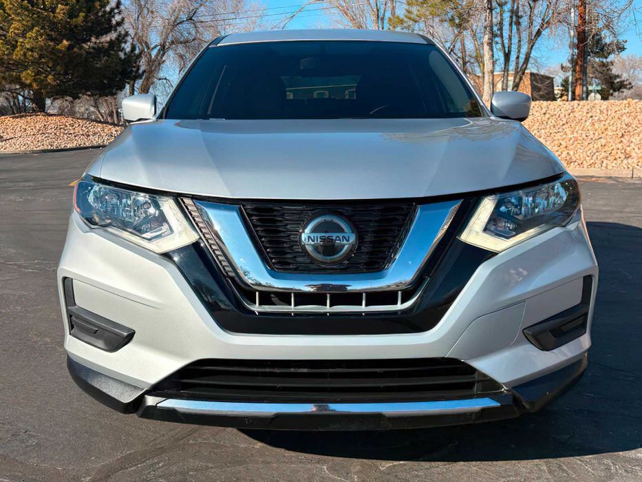 Nissan Rogue S      2018