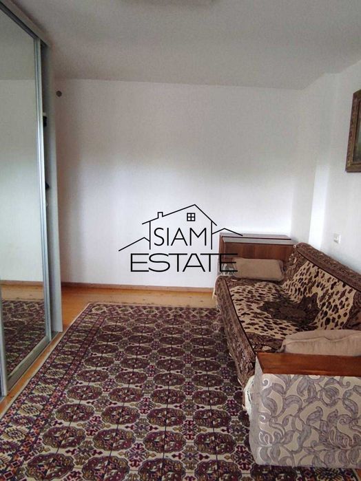 Продається малий житловий будинок з новим недобудованим будинком