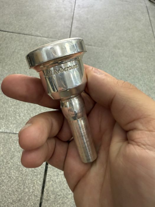 Bocal bombardino Gail Robertson ( novo 191)