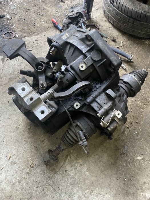 skrzynia biegów KBM  volkswagen passat b6 audi a3 golf 5 bls