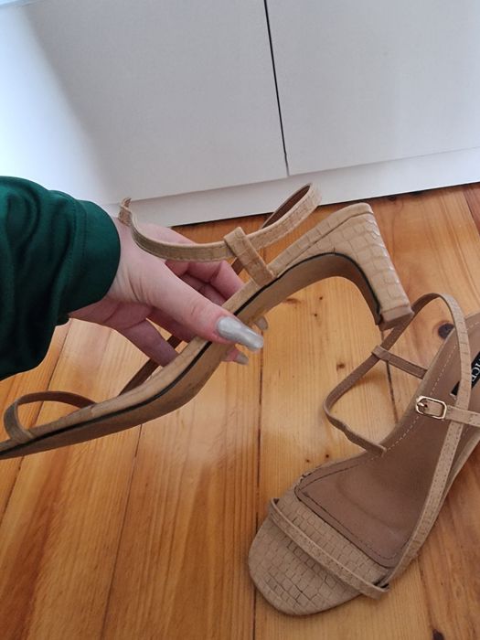 buty na obcasie sandałki na lato szpilki
