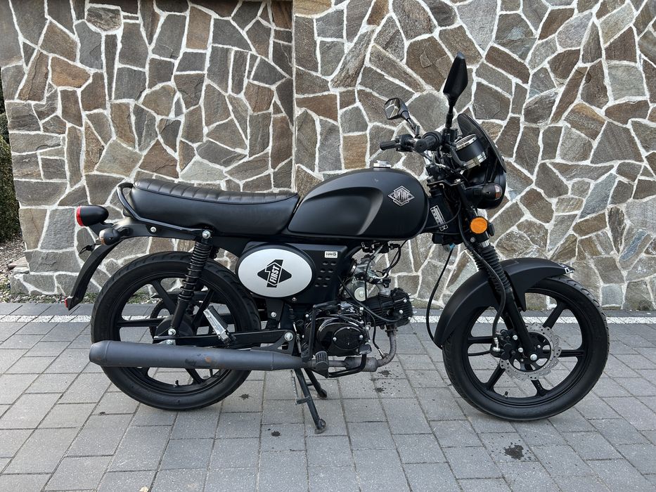 ARCHIVE FIRS NERO OPACO 50 4T wtrysk 2023 rok Junak Barton