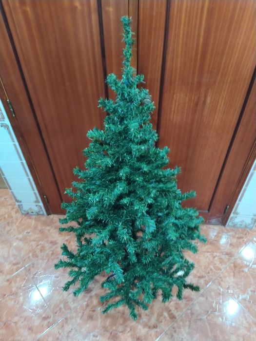 Árvore de Natal casa quarto apartamento vivenda escritório gabinete.