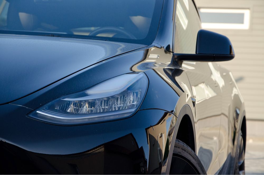 Продам Tesla Model Y