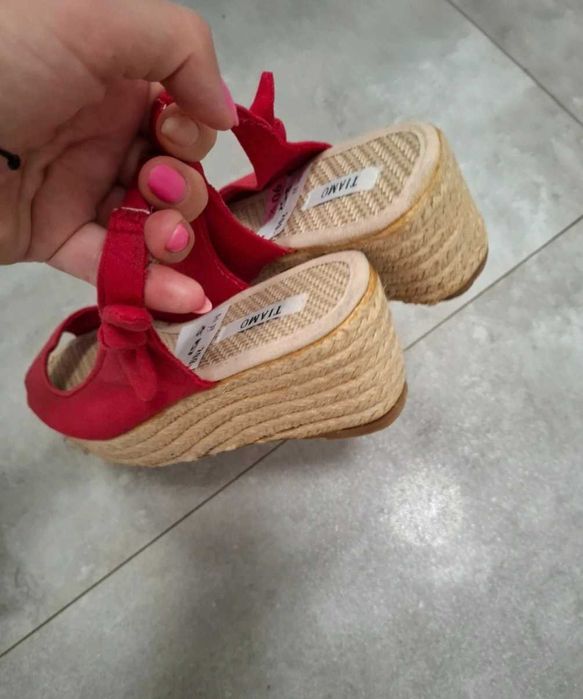 Buty na koturnie rozmiar 37