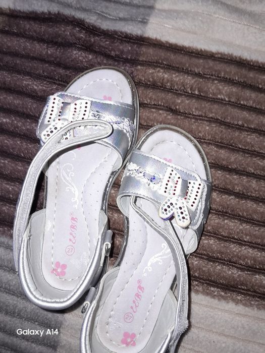 Продам босоніжки!