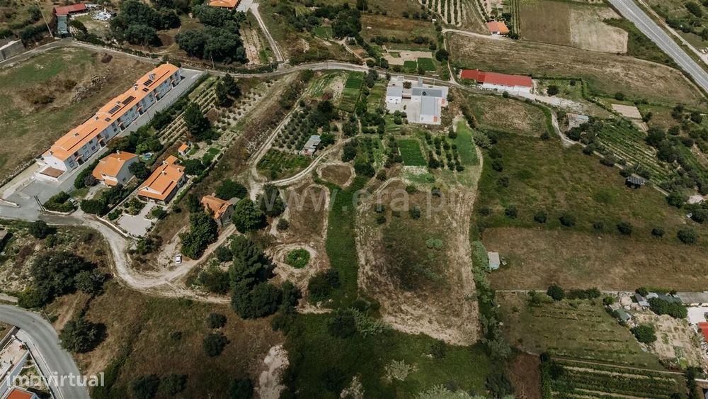 Lote / Covilhã, Teixoso — Teixoso E Sarzedo, Castelo Branco