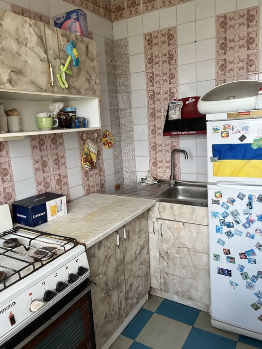 Срочно сдам 2 комн.квартиру на Лазурном!