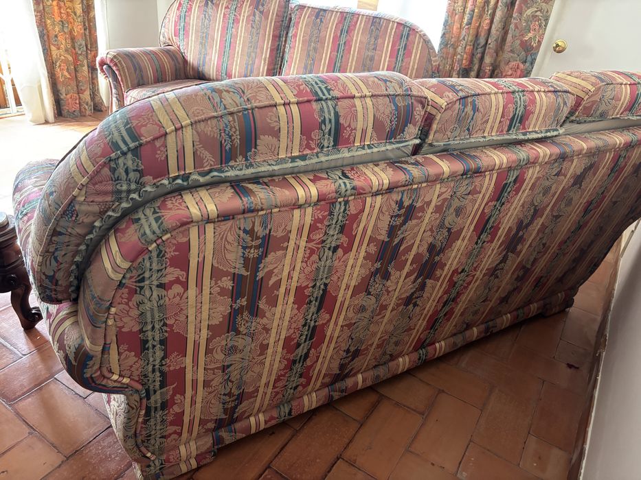 Conjunto de sofás para sala