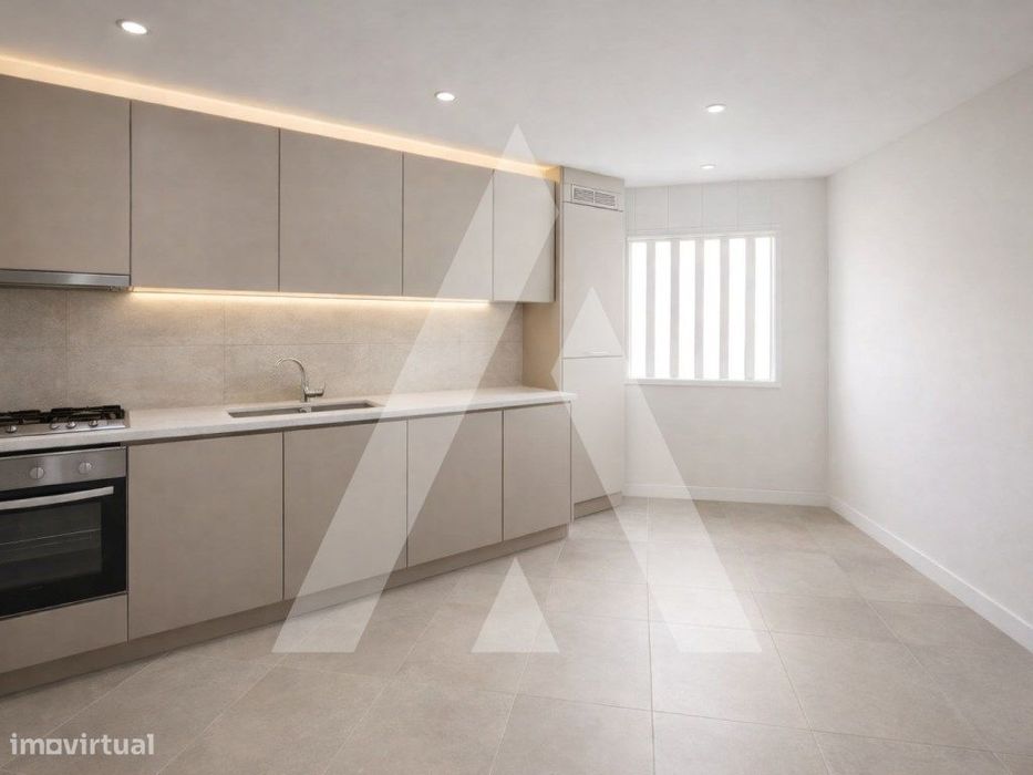 T3 Totalmente Renovado em Santiago - Excelente Oportunidade de Inve...