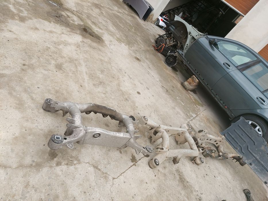 Підрамник БМВ BMW Е39 Е46 Е53 Е60 Е61 Е65 Е66 E70 E71 E83 Е90 E91 E92