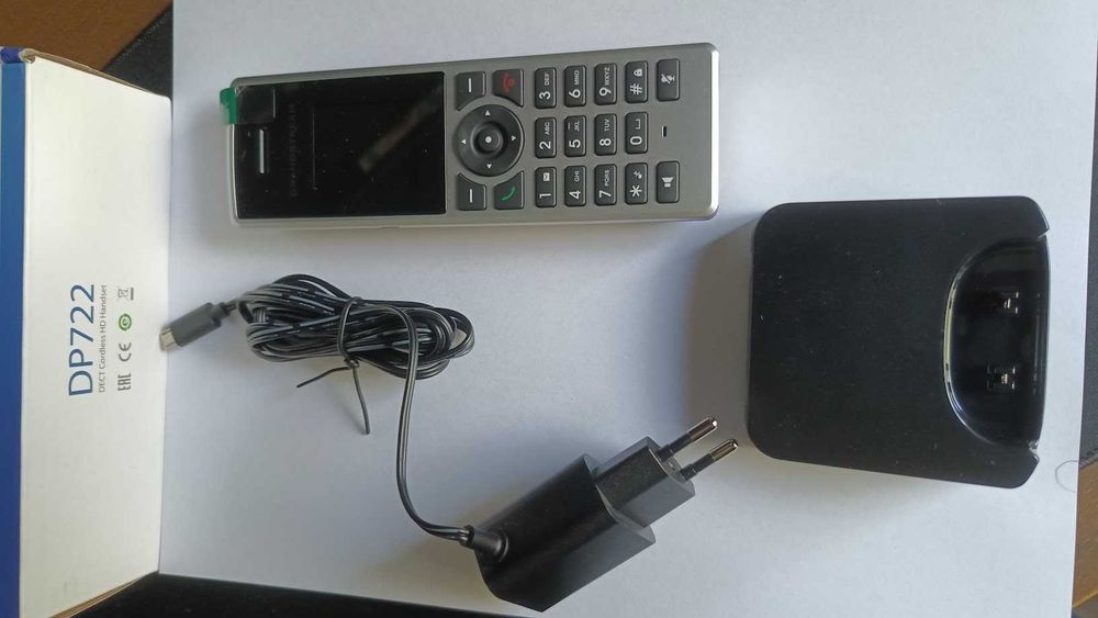 Bezprzewodowy telefon VoIP Grandstream DP722