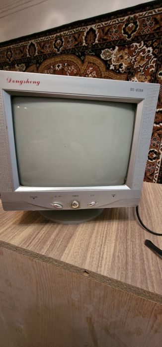 Продам телевизор
