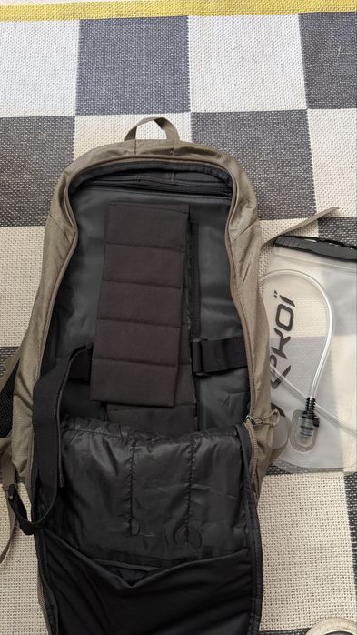 Vendo EKOI Hydration Pack and D3O Protection Perf IDRO 16.2