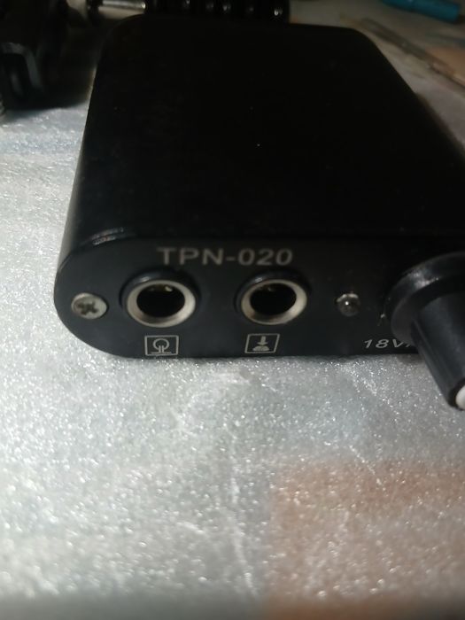 Maquina de tatuagem a funcionar