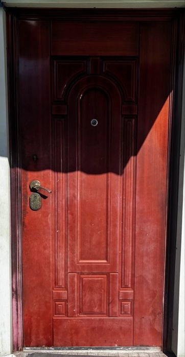 Двері вуличні/вхідні