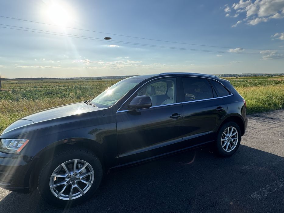Продам Audi Q5 2010