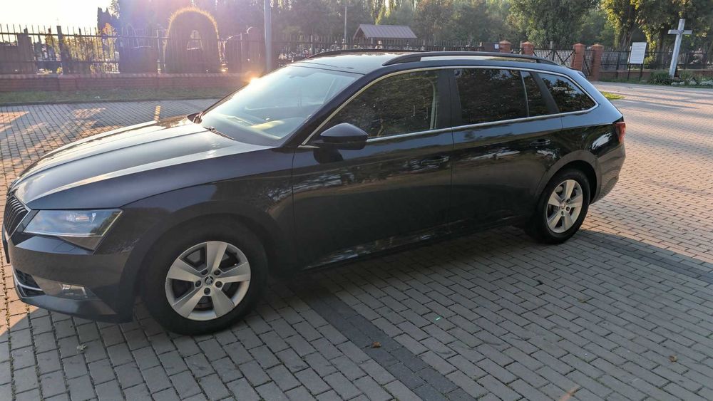 Skoda Superb 2.0 TDI Ambition DSG