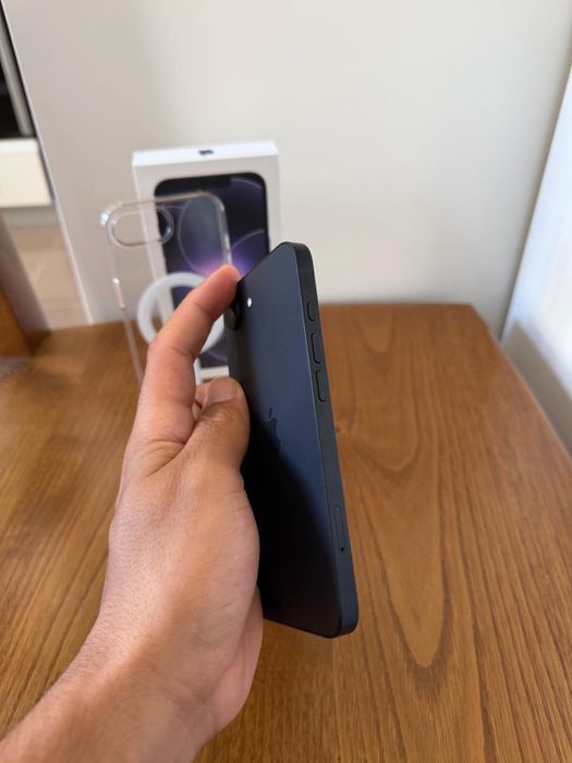 Iphone 17e 256 GB 100% Bateria 3 ciclos Garantia 1 ano
