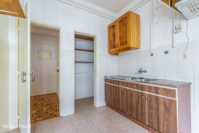 Apresento apartamento T3 com 2 varandas, localizado em Azambuja
