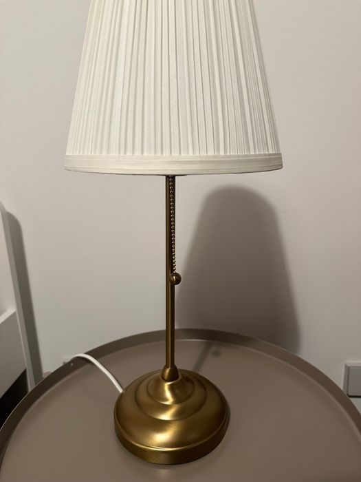 Candeeiro branco e dourado - sem uso