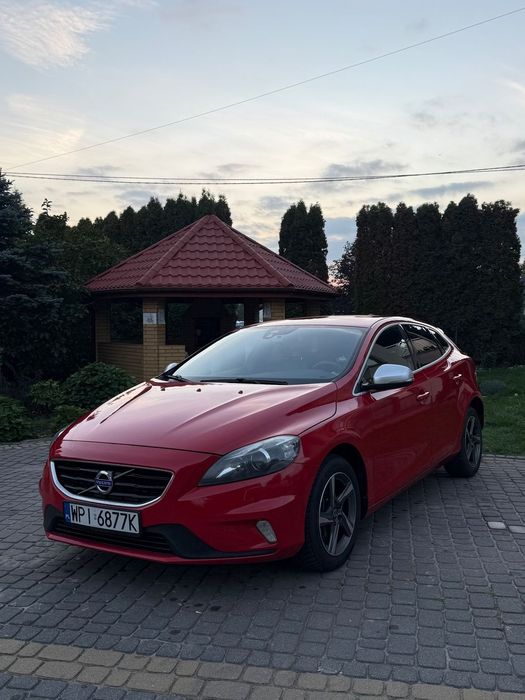 Volvo V40