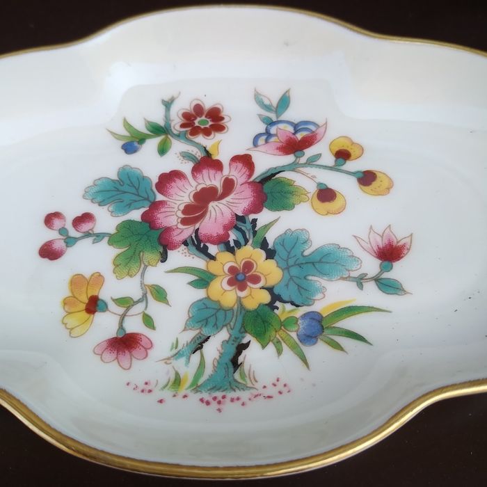 Porcelana Coalport Anglia