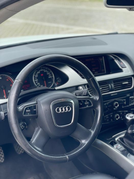 AUDI A4 AVANT 2.0 TDI 2009