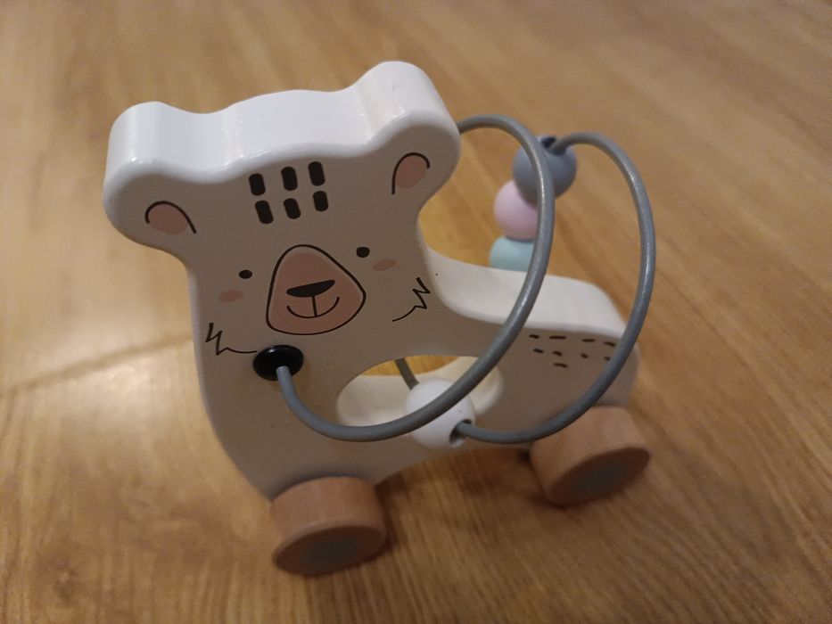 Miś na kółkach, przewlekanka