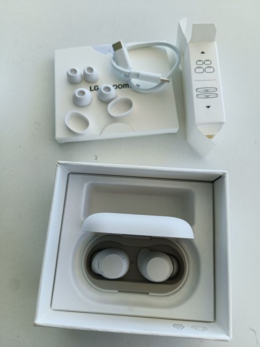 Auriculares LG Xboom Buds (com cancelamento de ruído)