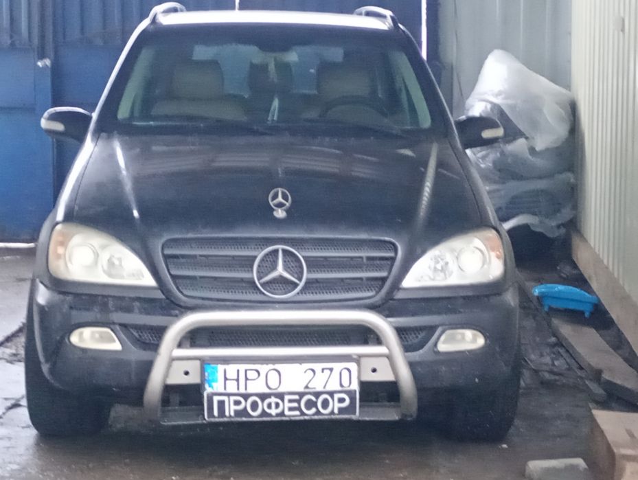 Продам автомобіль Мл 270