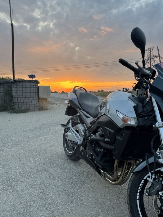 Продам suzuki gsr400