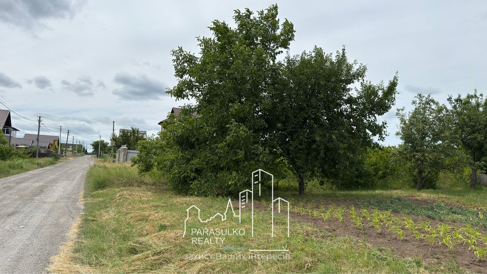 Продам земельну ділянку під будівництво