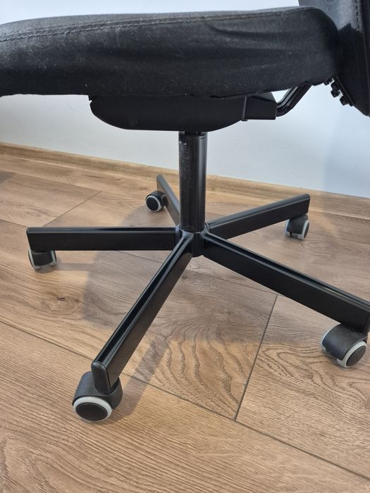 Krzesło biurowe FLINTAN (IKEA)