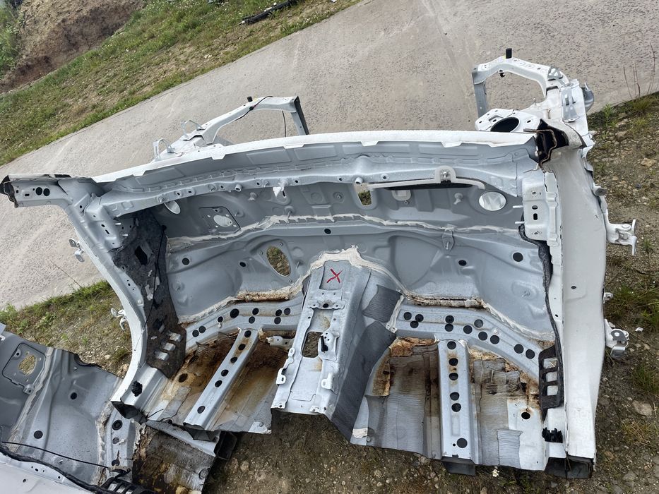 Ланжерони передні toyota Rav4 2019-2023 панель установочна