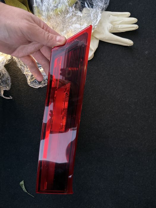 Фара задняя левая в крышку багажника Volvo s90!