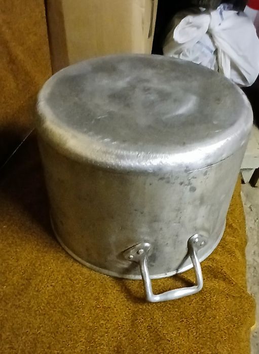 Каструля 20 літрів.