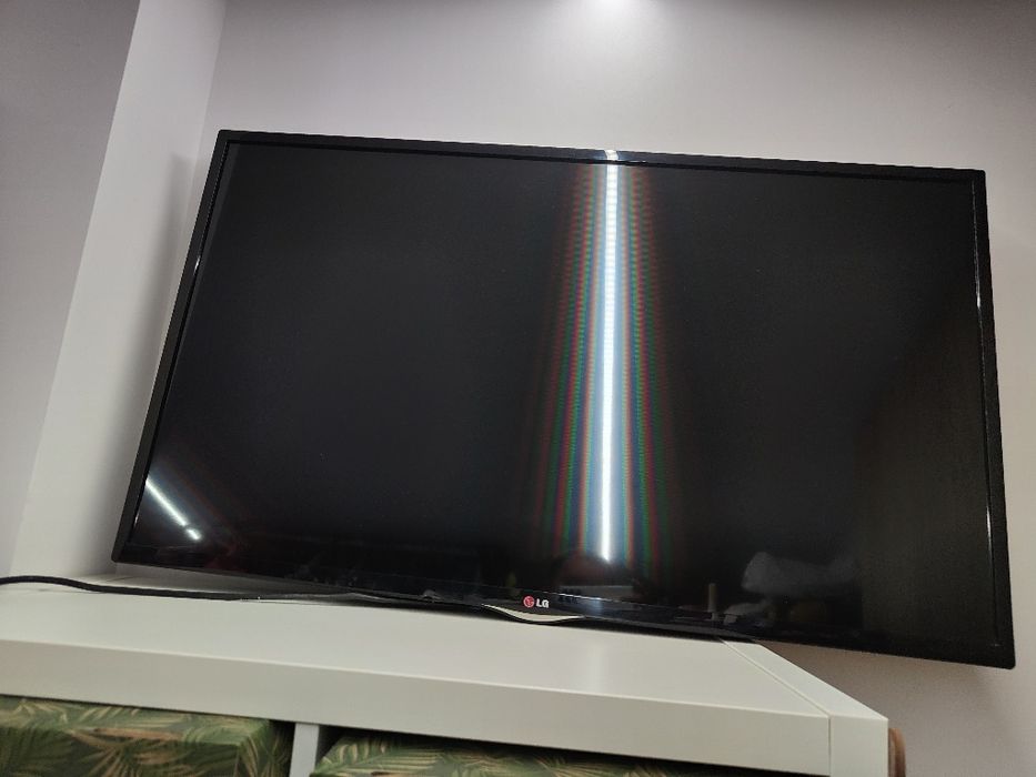 LG42 CALE plus uchwyt pilot