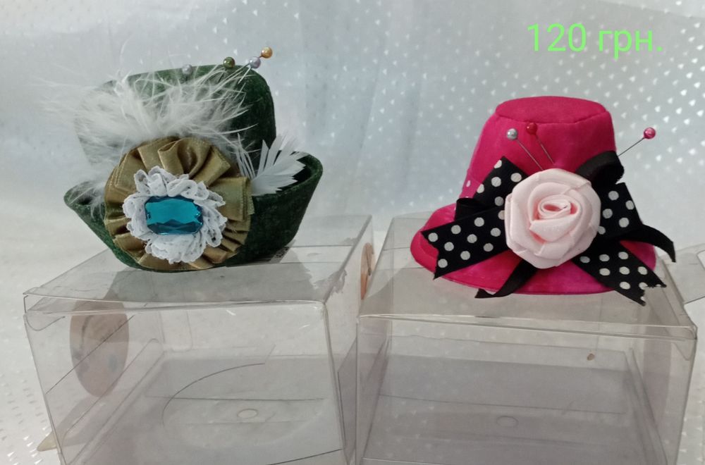 Декоративные игольницы , органайзеры и футляры для иголок.