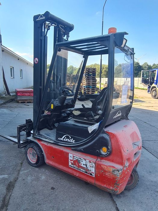 Wózek widłowy Linde 4.6m triplex