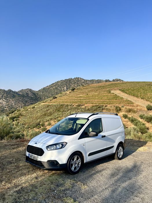 Ford Transit Courier 2021