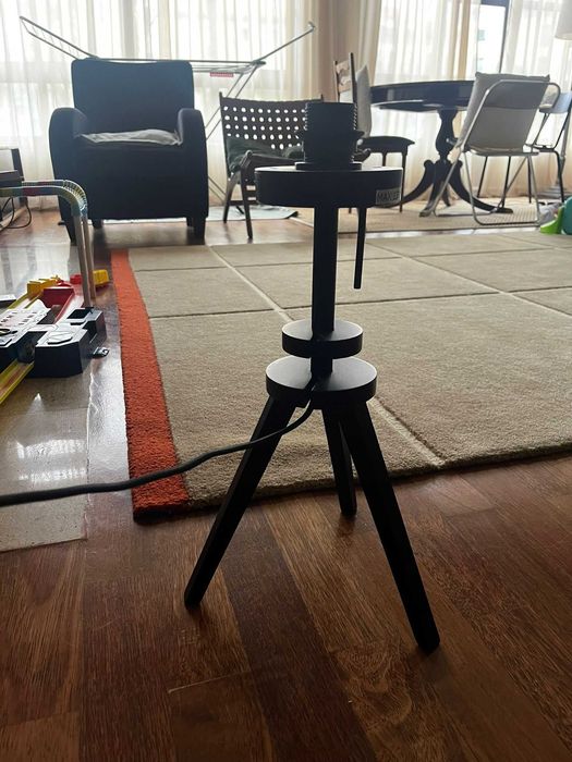 pé de candeeiro preto  ikea