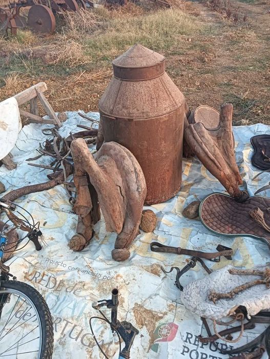 Lote de equipamentos agrícolas