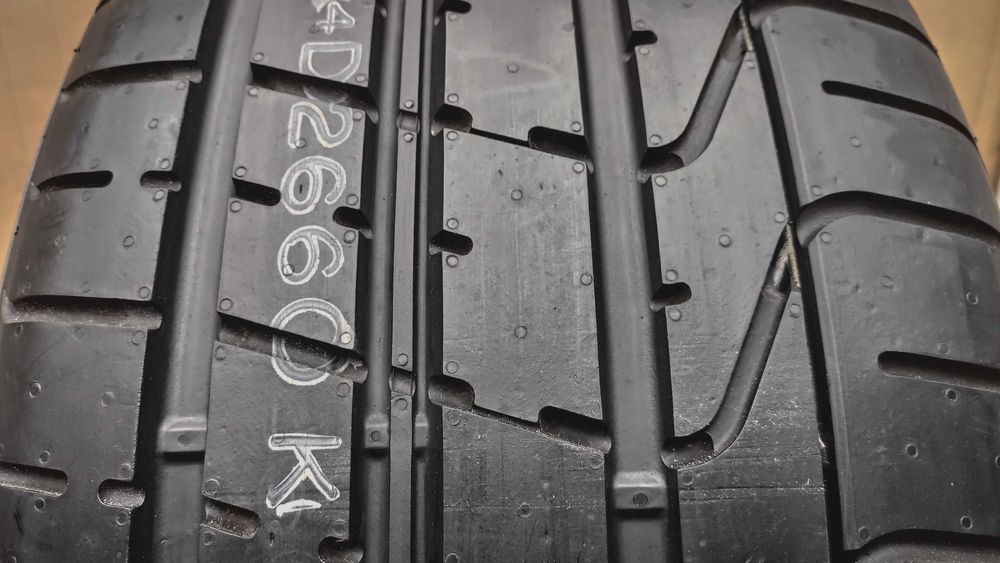 Шина 275/40R19. Pirelli PZero, нова. Continental Hankook